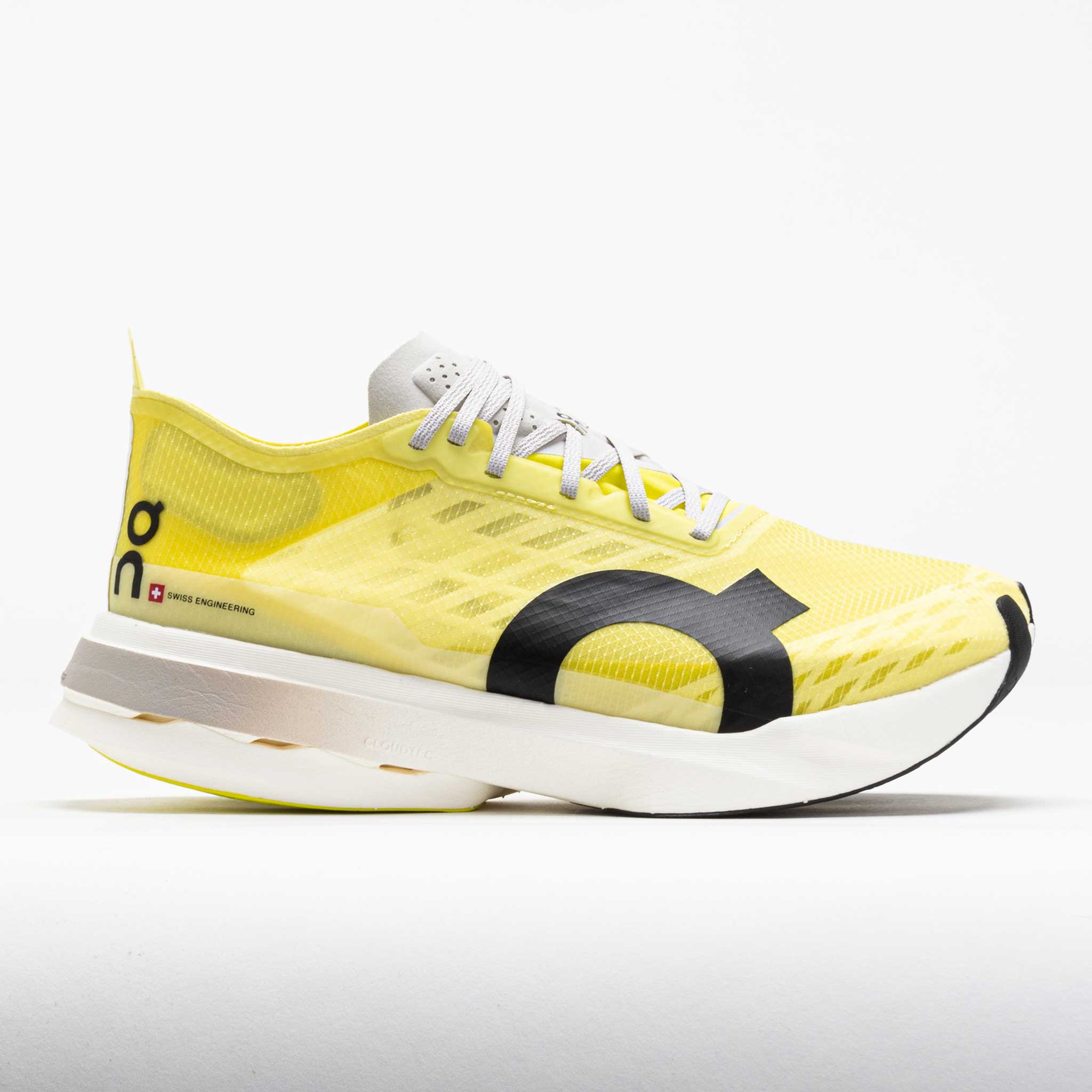 On Cloudboom Strike Women's Limelight/Wolf
