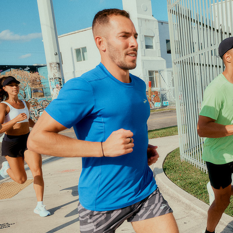 Men's Brooks running clothing in-use image